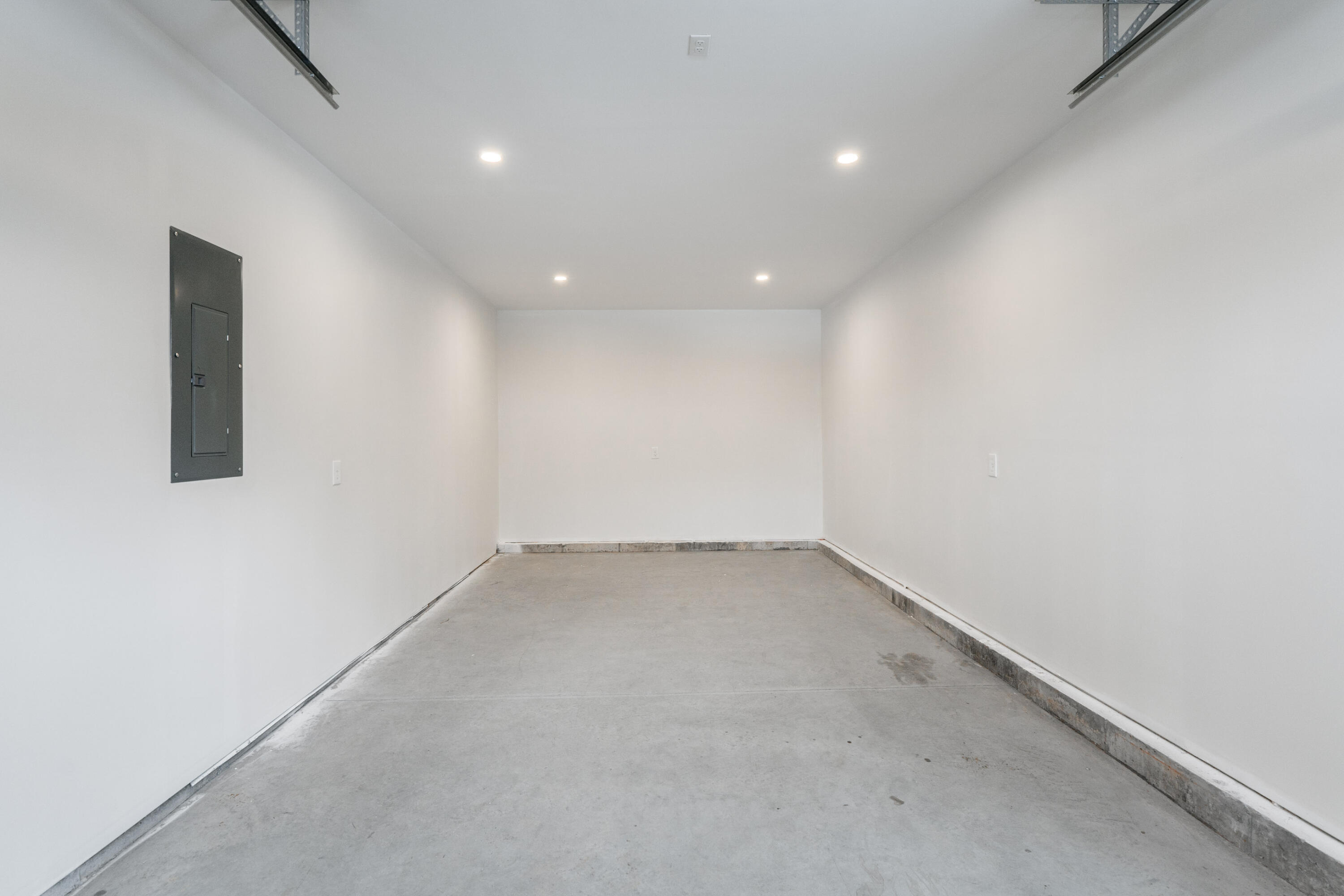 4 Daybreak Lane, Unit 19 Windham, ME 04062 - Photo 36 of 37 Garage