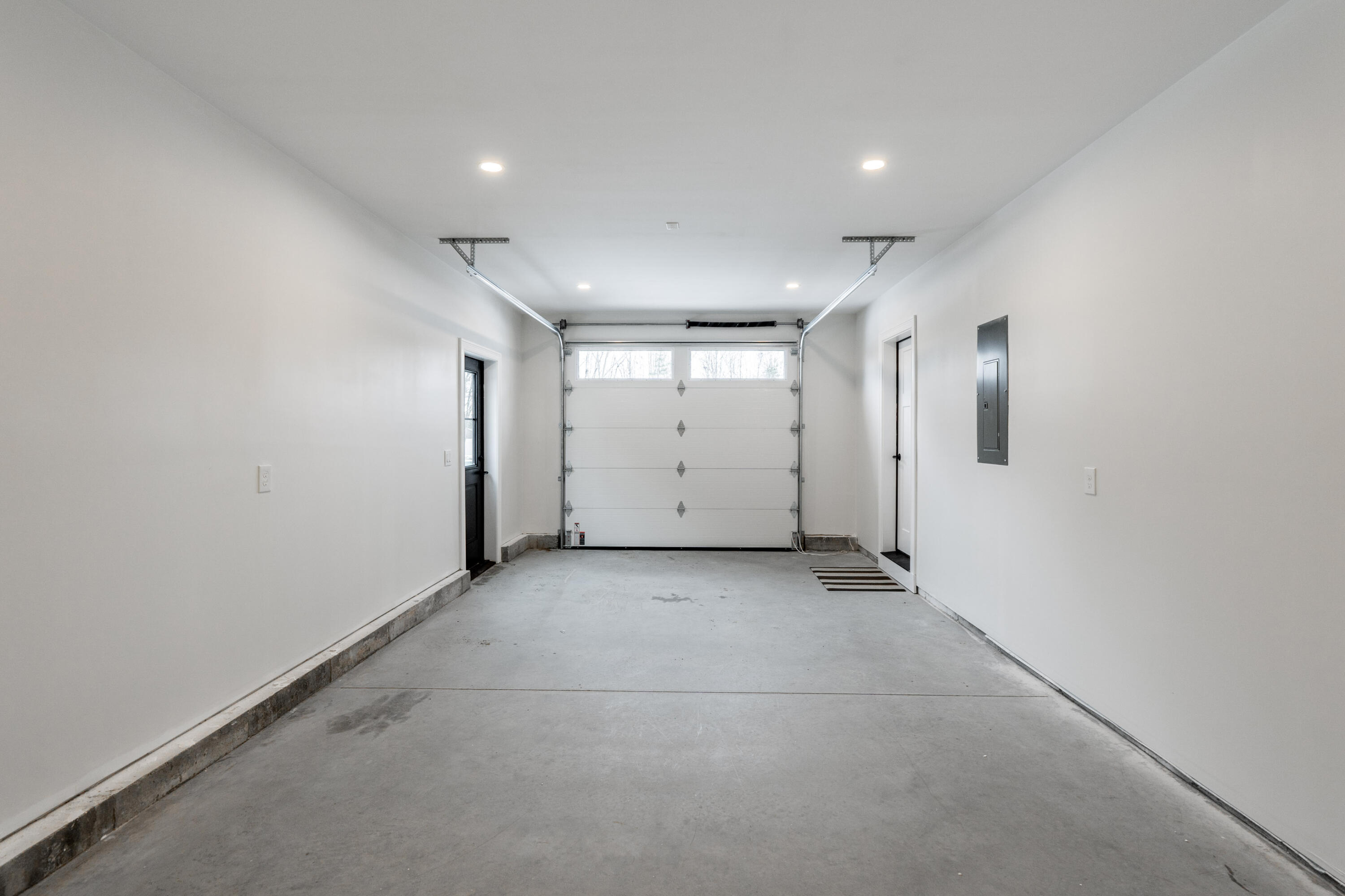 4 Daybreak Lane, Unit 19 Windham, ME 04062 - Photo 37 of 37 Garage