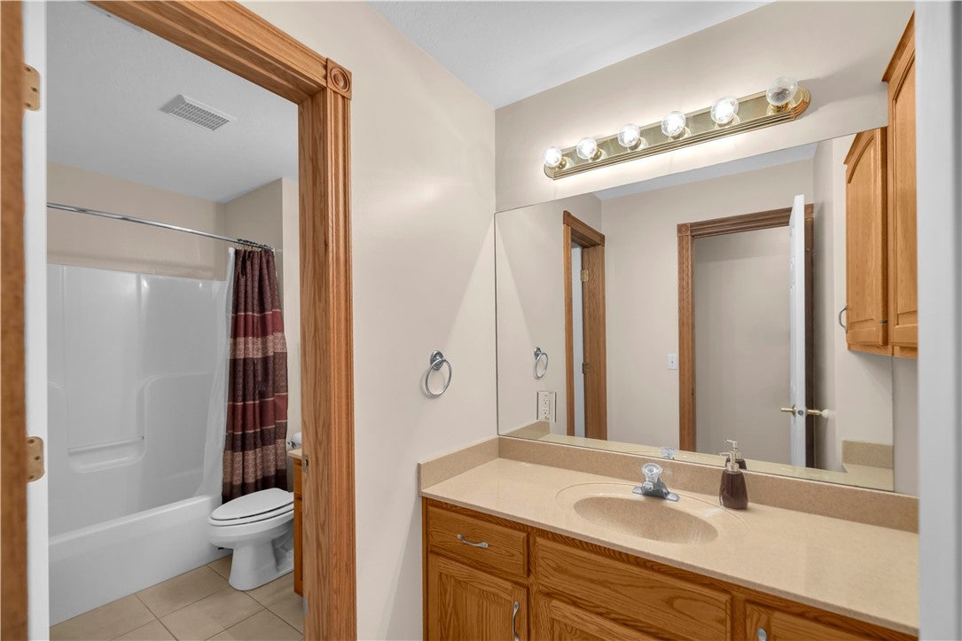 5135 Swashbuckler Lane Decatur, IL 62521 - Photo 21 of 33 Gallery Image 21