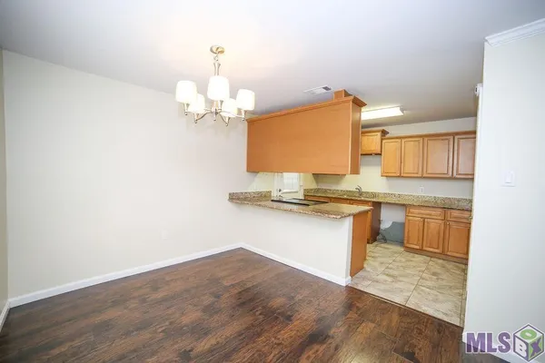 $1,450 | 910 Kathryn Drive, Denham Springs, LA 70726