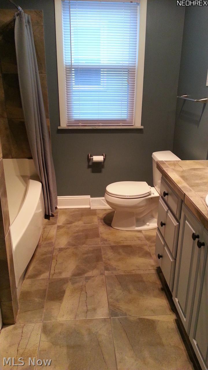 5681 Faraday Road Cleveland, OH 44124 - Photo 18 of 25