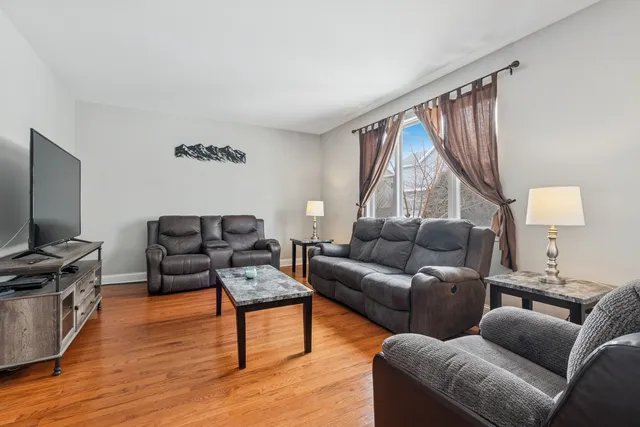 $393,000 | 1507 Legacy Pointe Boulevard, Joliet, IL 60431