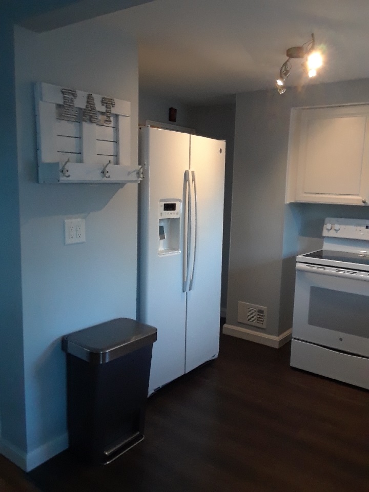 88 Merrow Street Manchester, NH 03104 - Photo 3 of 21 Gallery Image 3