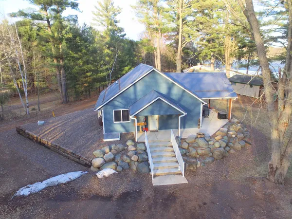 $305,000 | 24812 Sunfish Bay Road, Unit 3, Siren, WI 54872