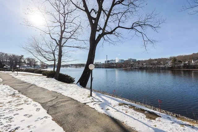 $369,000 | 15 Eaglehead Terrace, Unit 5, Shrewsbury, MA 01545