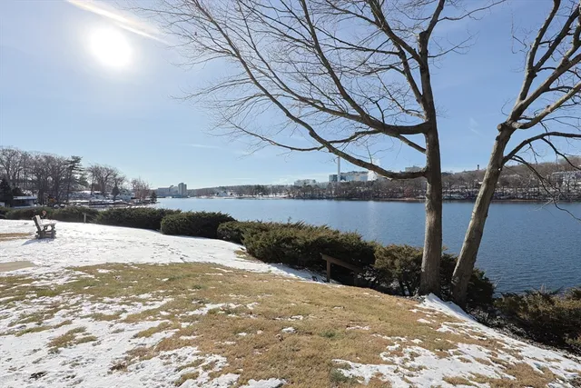 $369,000 | 15 Eaglehead Terrace, Unit 5, Shrewsbury, MA 01545