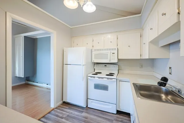 $369,000 | 15 Eaglehead Terrace, Unit 5, Shrewsbury, MA 01545