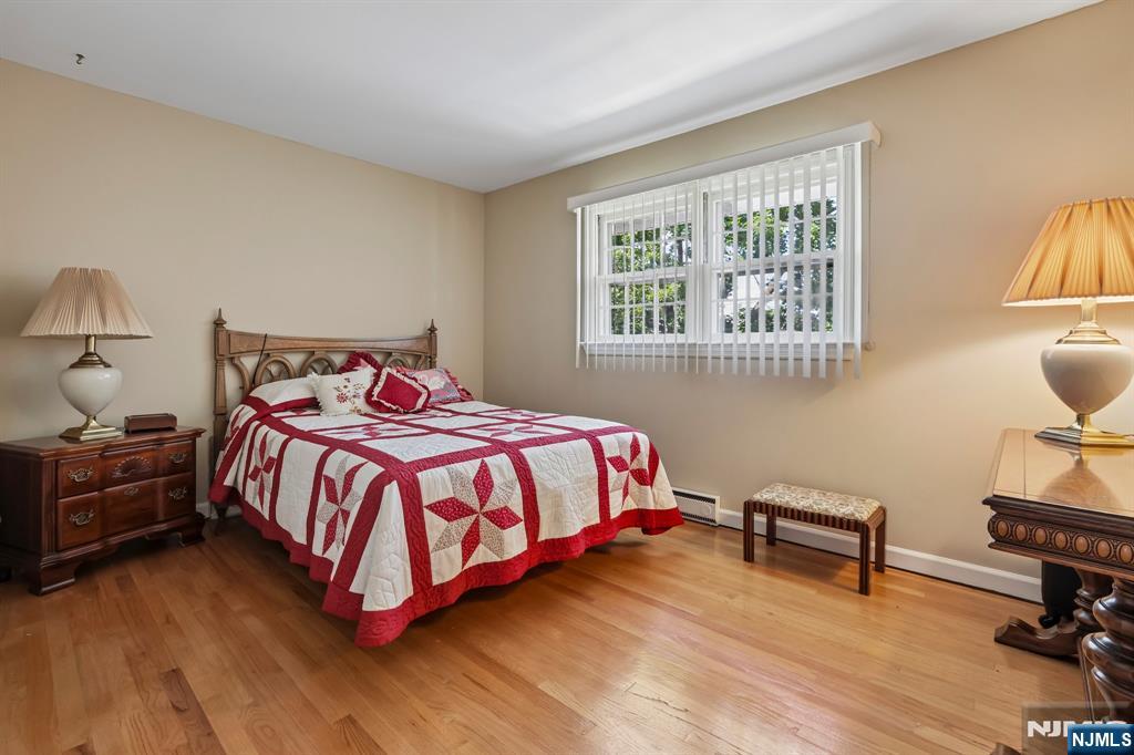 270 Midwood Road Paramus, NJ 07652 - Photo 9 of 17