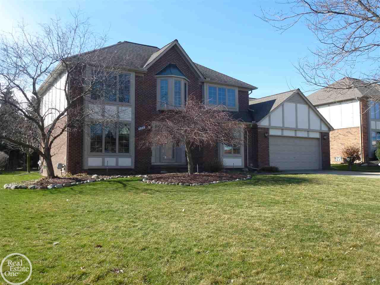539 Shellbourne Drive Rochester Hills, MI 48309 - Photo 1 of 37