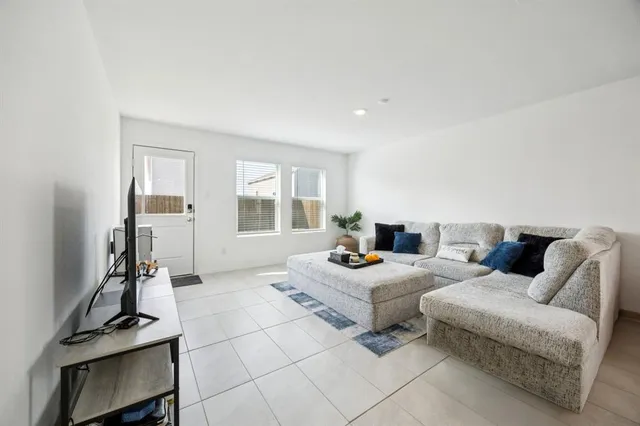 $250,000 | 123 Plumcove Drive, Princeton, TX 75407