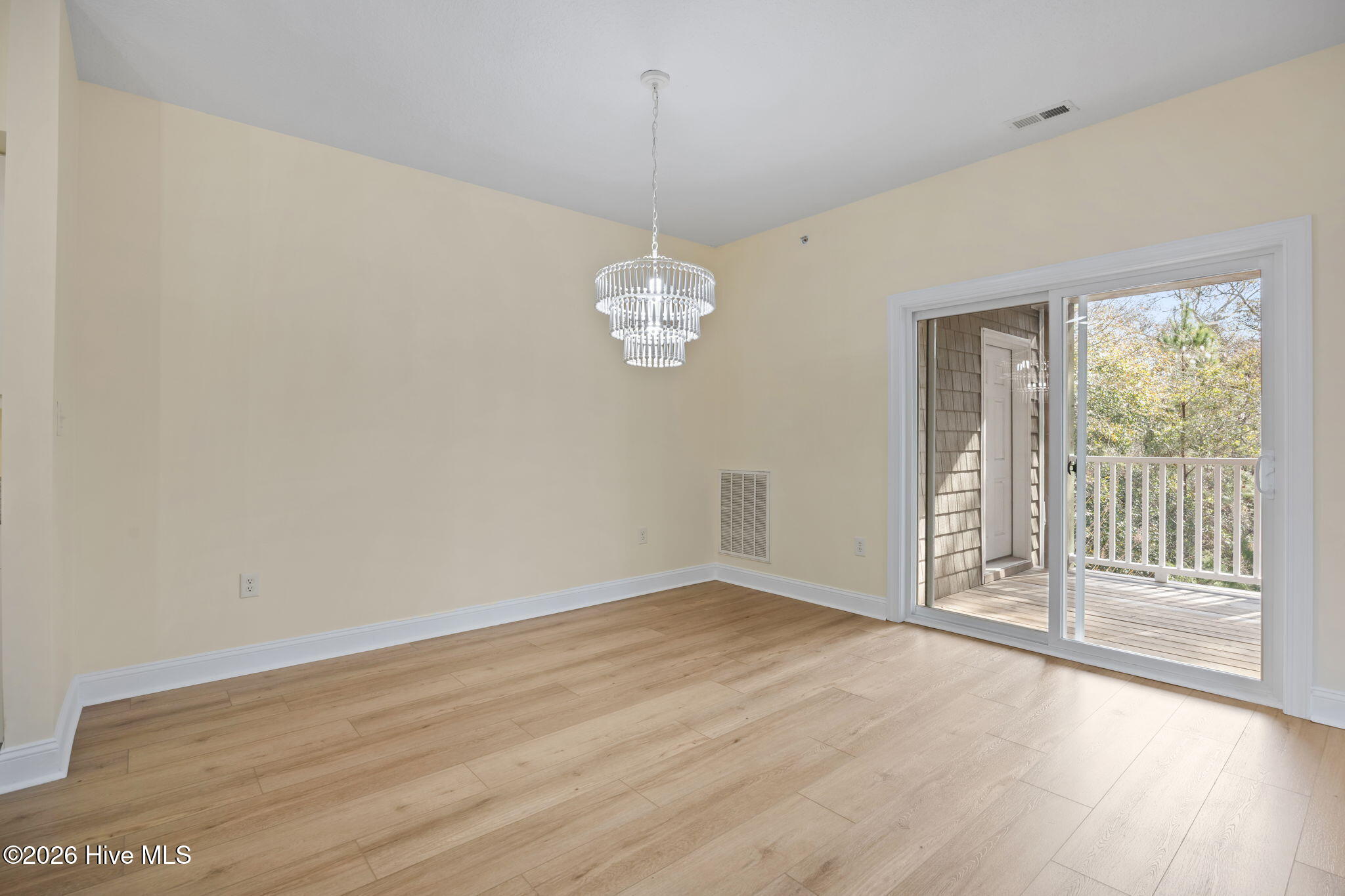 200 Lighthouse Lane, Unit B3 Cedar Point, NC 28584 - Photo 10 of 36 36-web-or-mls-IMG_2536