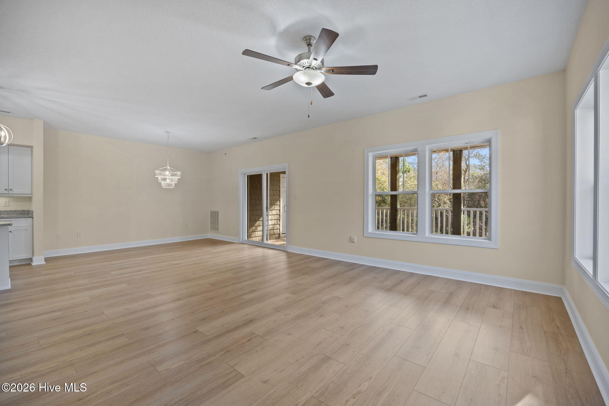 200 Lighthouse Lane, Unit B3 Cedar Point, NC 28584 - Photo 14 of 36 40-web-or-mls-IMG_2548