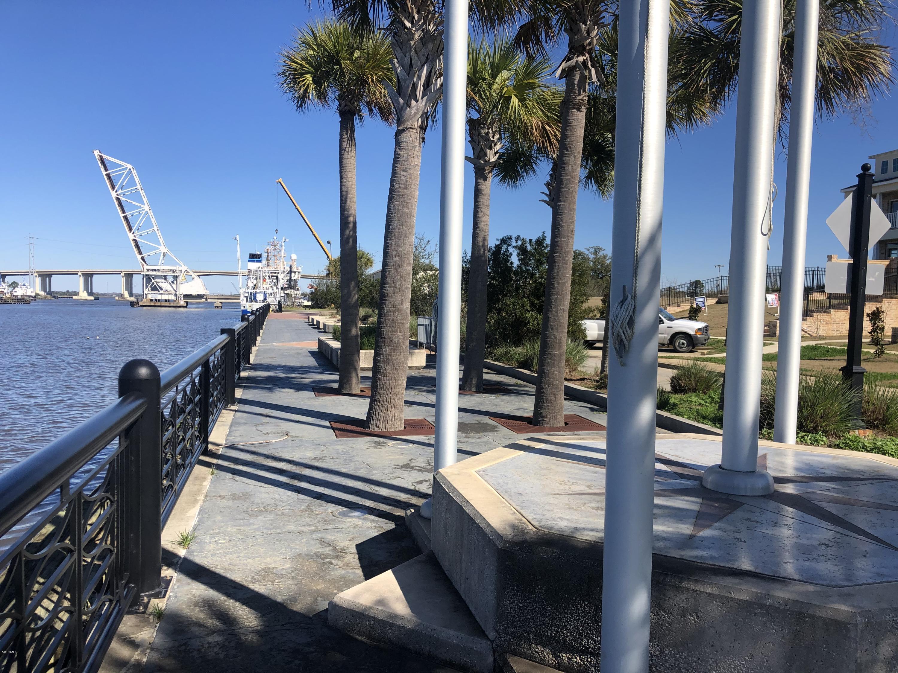 3026 Dock Street Pascagoula, MS 39567 - Photo 13 of 25 bdwk 2