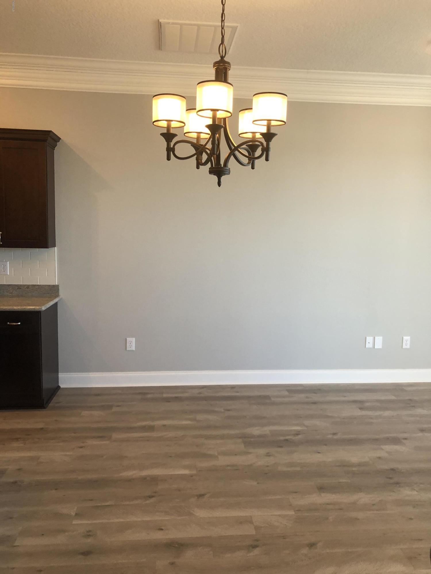 3026 Dock Street Pascagoula, MS 39567 - Photo 17 of 25 dining