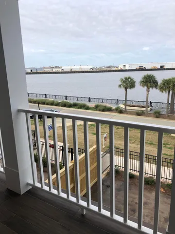 $2,200 | 3026 Dock Street, Pascagoula, MS 39567