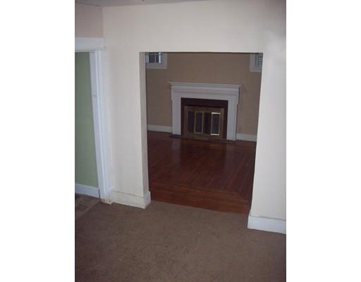 22 Byron Street Springfield, MA 01109 - Photo 4 of 8 Gallery Image 4