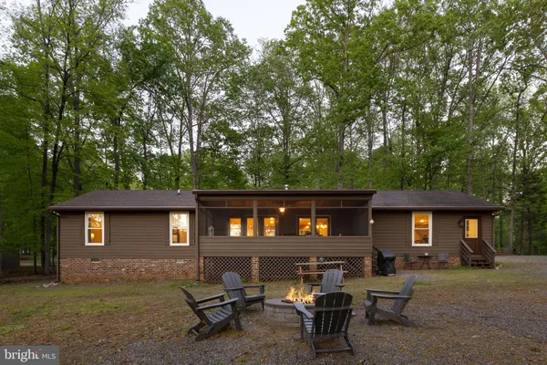 $1,150,000 | 154 Becky Court, Bumpass, VA 23024