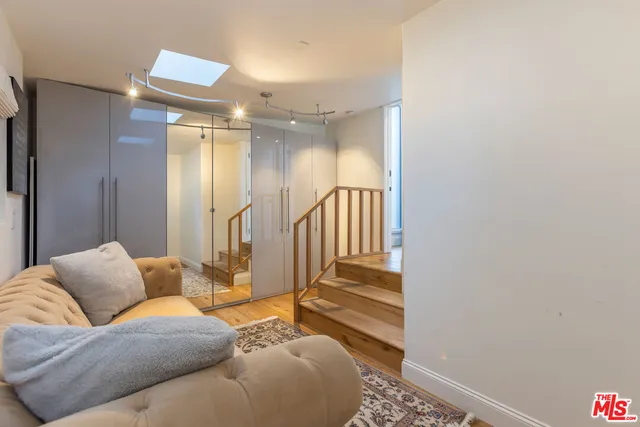 $9,500 | 7473 Mulholland Drive, Los Angeles, CA 90046