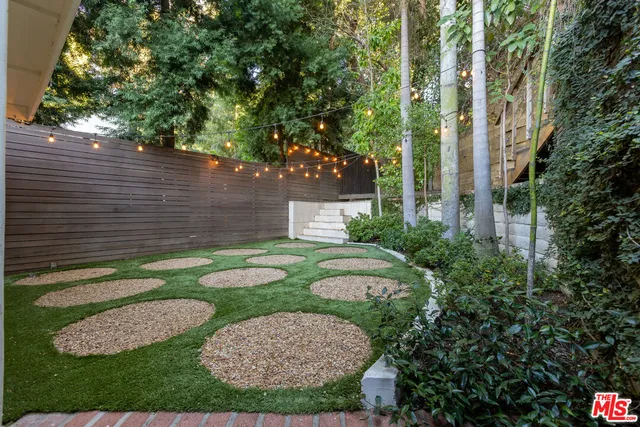 $9,500 | 7473 Mulholland Drive, Los Angeles, CA 90046