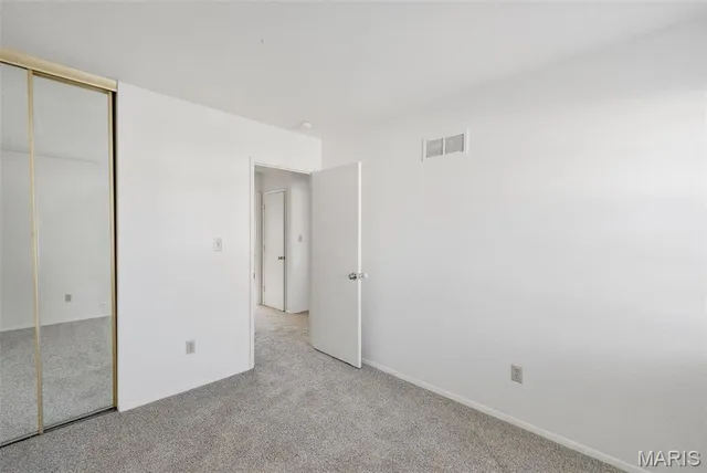 $185,000 | 842 Wendevy Drive, Ballwin, MO 63011