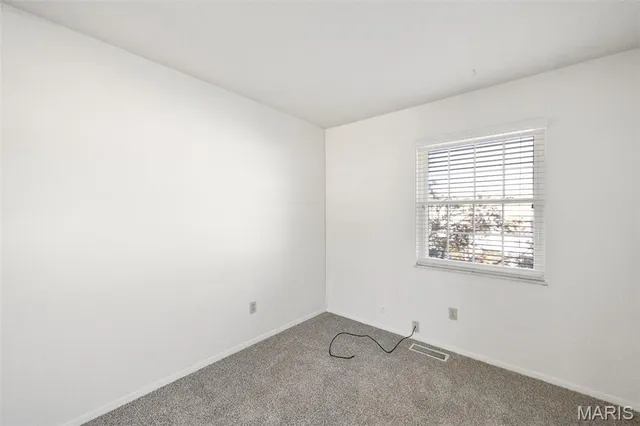 $185,000 | 842 Wendevy Drive, Ballwin, MO 63011