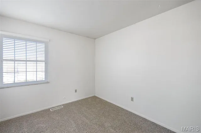 $185,000 | 842 Wendevy Drive, Ballwin, MO 63011