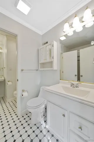 $185,000 | 842 Wendevy Drive, Ballwin, MO 63011