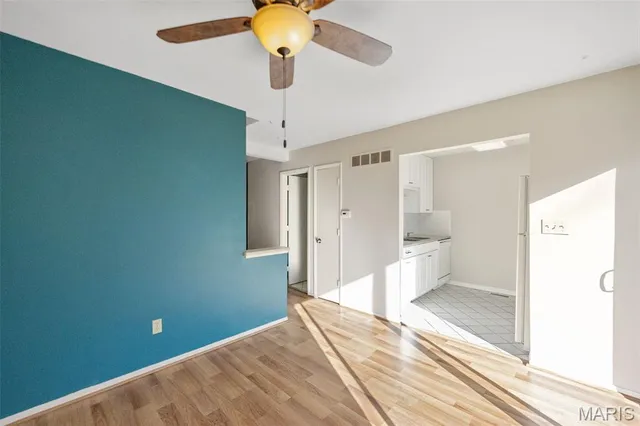 $185,000 | 842 Wendevy Drive, Ballwin, MO 63011