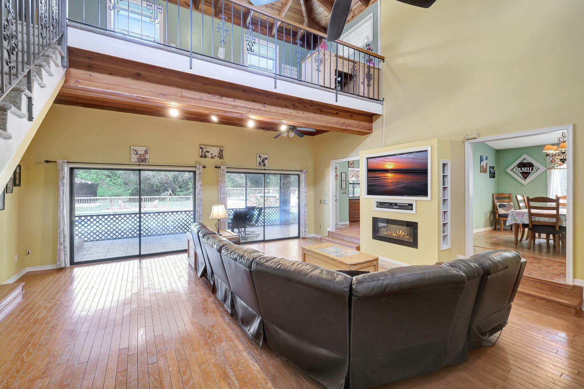 5191 Northwest Dunn Road Fort Pierce, FL 34981 - Photo 15 of 70 Family room
