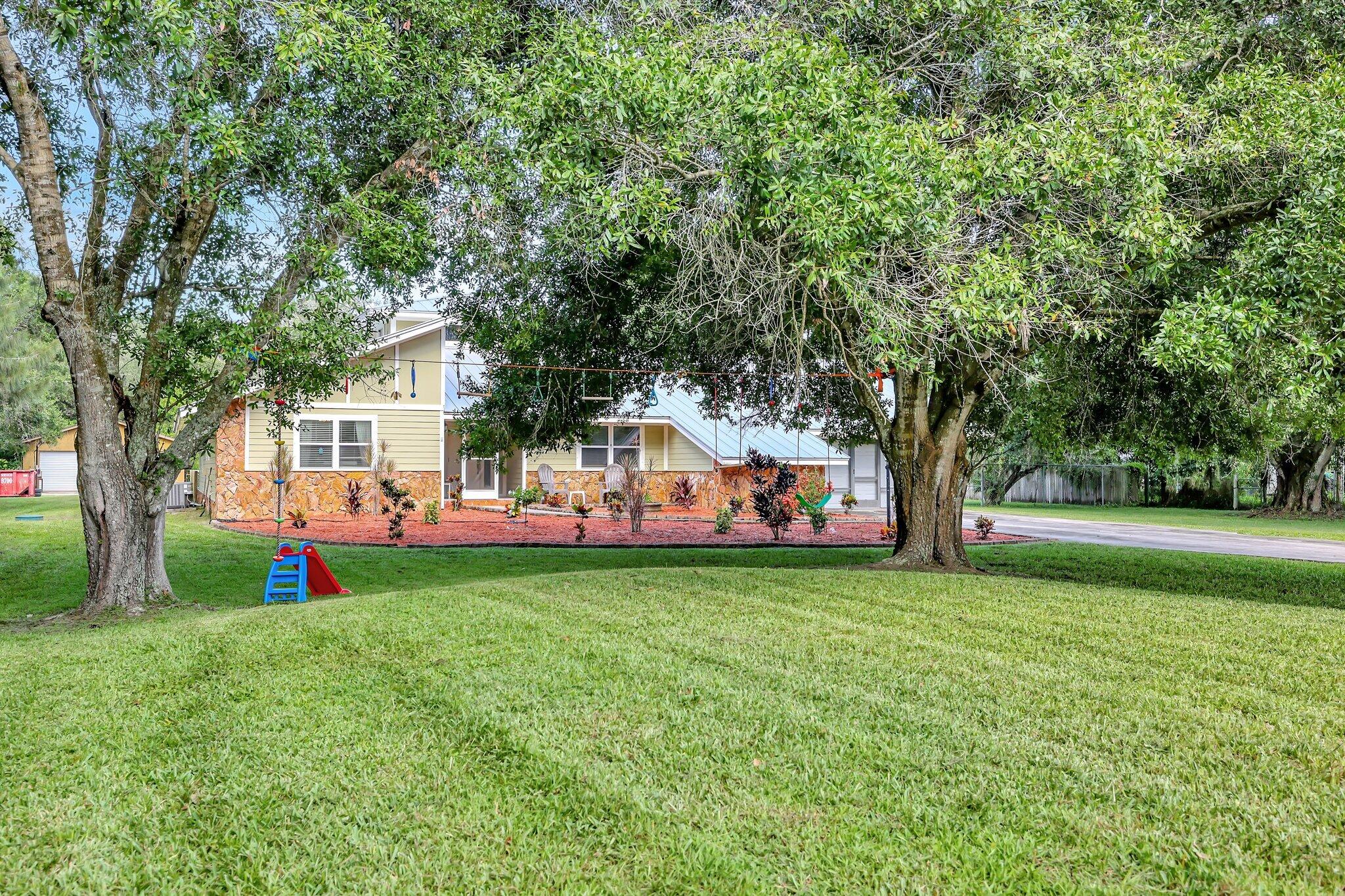 5191 Northwest Dunn Road Fort Pierce, FL 34981 - Photo 9 of 70 2-web-or-mls-632A9484