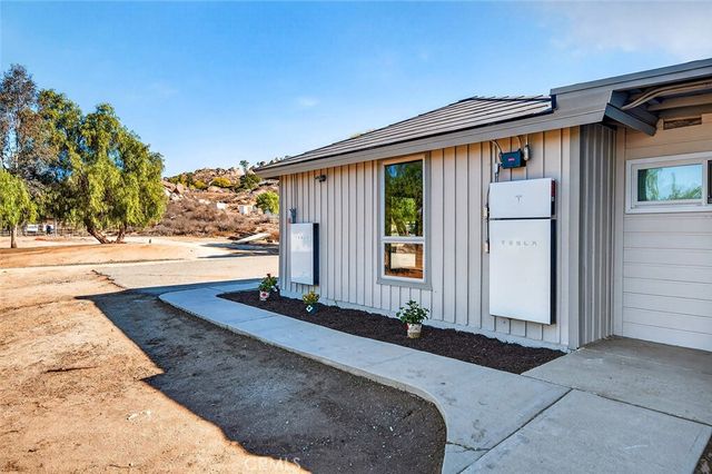 $800,000 | 23560 Gunther Road, Menifee, CA 92585