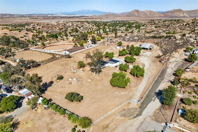 $800,000 | 23560 Gunther Road, Menifee, CA 92585