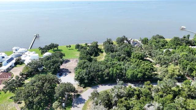 $319,000 | 5701 Belle Fontaine Drive, Ocean Springs, MS 39564