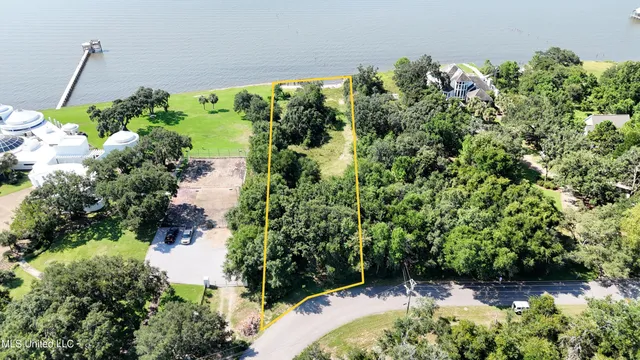 $319,000 | 5701 Belle Fontaine Drive, Ocean Springs, MS 39564