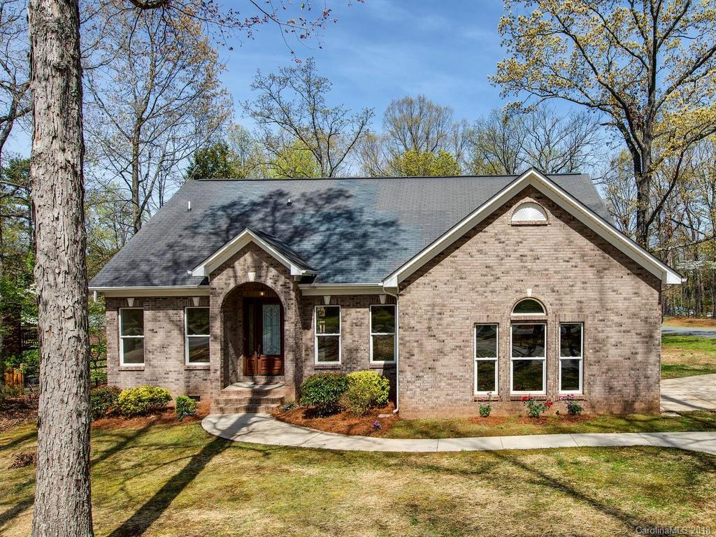 4953 Lakeview Road Charlotte, NC 28216 - Photo 1 of 25 Gallery Image 1