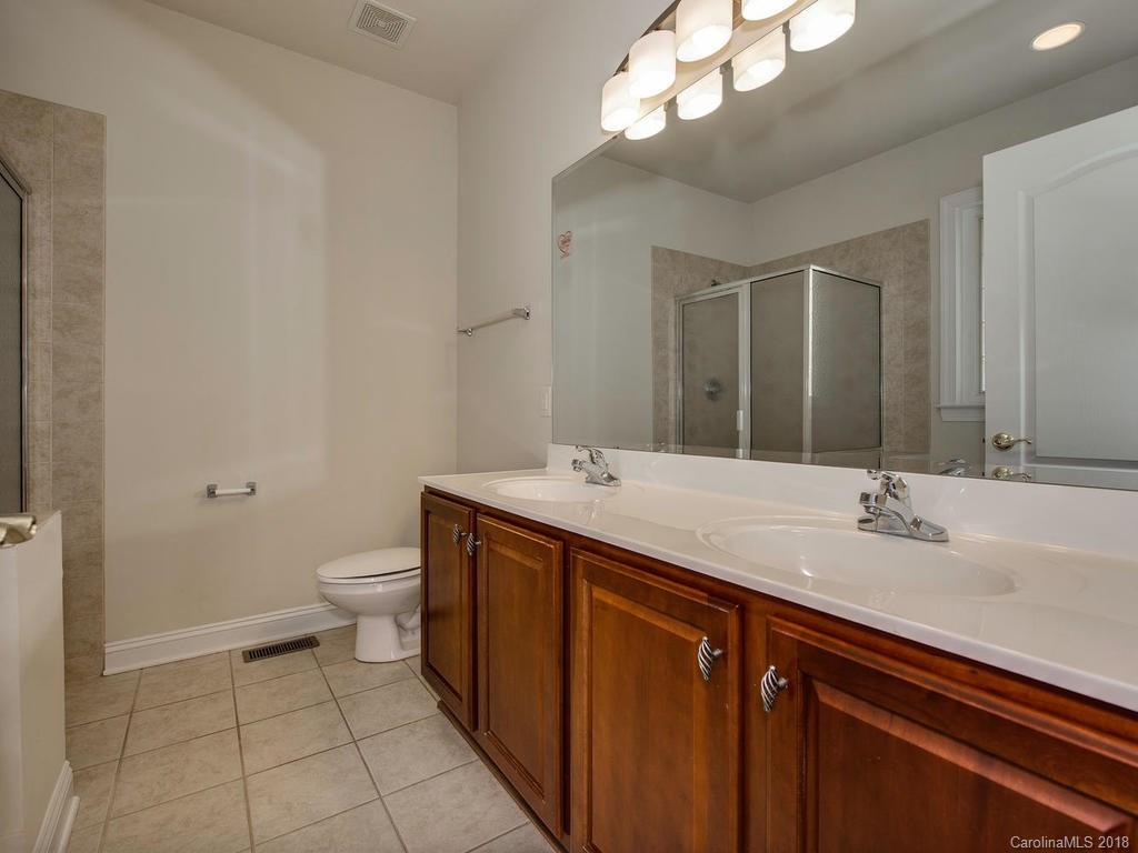 4953 Lakeview Road Charlotte, NC 28216 - Photo 14 of 25 Gallery Image 14