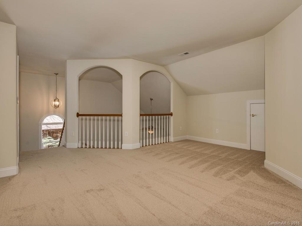 4953 Lakeview Road Charlotte, NC 28216 - Photo 15 of 25 Gallery Image 15