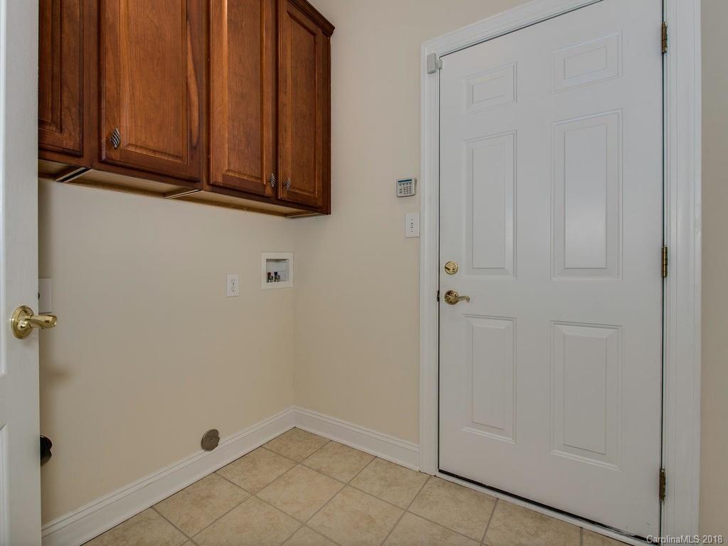 4953 Lakeview Road Charlotte, NC 28216 - Photo 20 of 25 Gallery Image 20