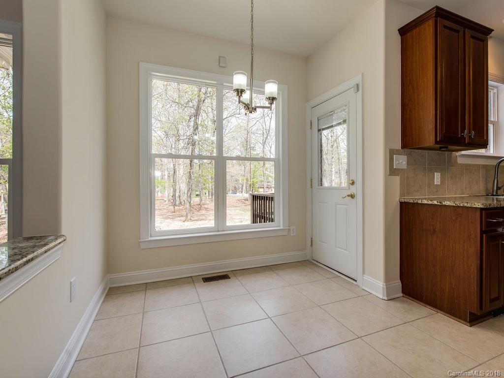 4953 Lakeview Road Charlotte, NC 28216 - Photo 8 of 25 Gallery Image 8