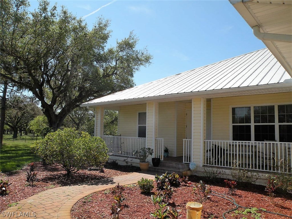 21050 North River Road Alva, FL 33920 - Photo 8 of 17 Gallery Image 8