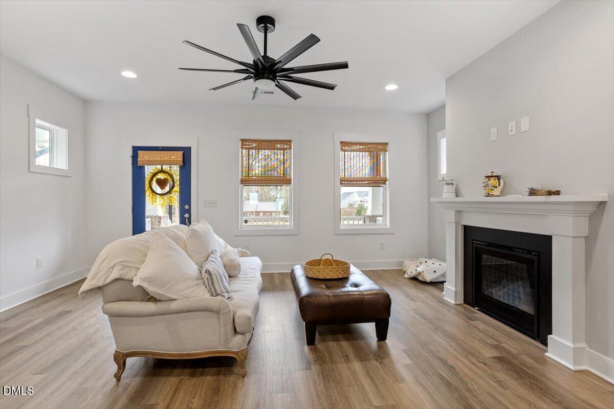 6411 Taylor Road Wendell, NC 27591 - Photo 6 of 38 living room