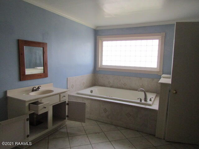 4001 Captain Cade Road Youngsville, LA 70592 - Photo 5 of 7 Gallery Image 5