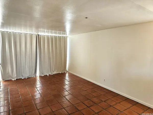 $675 | 1305 East Mulberry Avenue, Unit 14, San Antonio, TX 78209