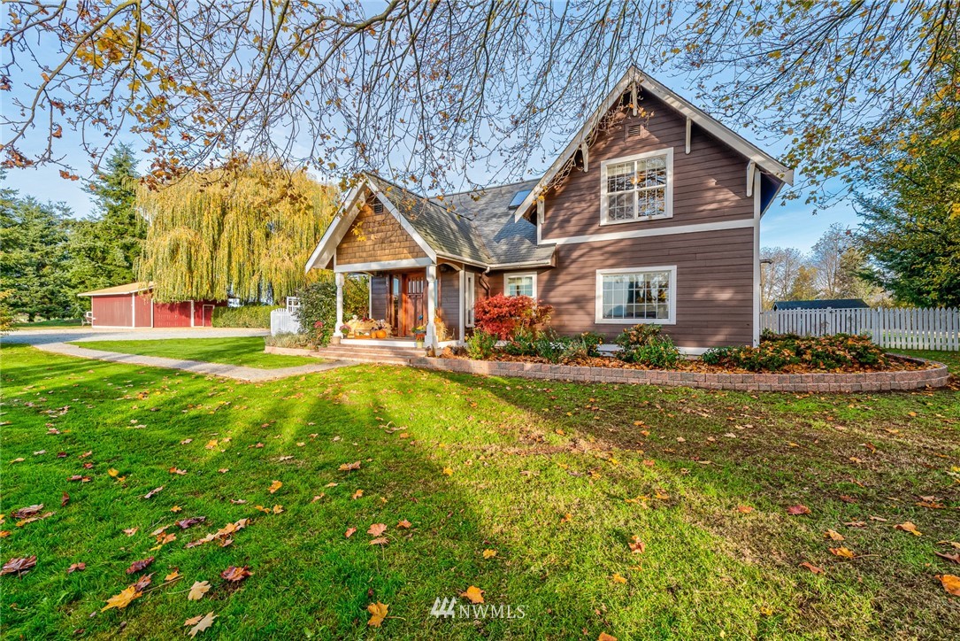 19539 Cook Road Burlington, WA 98233 - Photo 3 of 25 Gallery Image 3