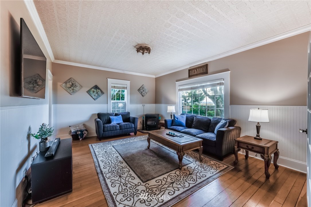19539 Cook Road Burlington, WA 98233 - Photo 5 of 25 Gallery Image 5