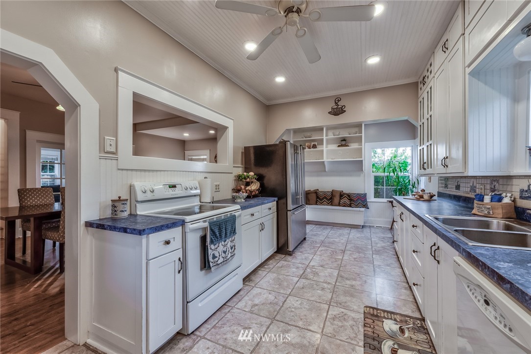 19539 Cook Road Burlington, WA 98233 - Photo 7 of 25 Gallery Image 7