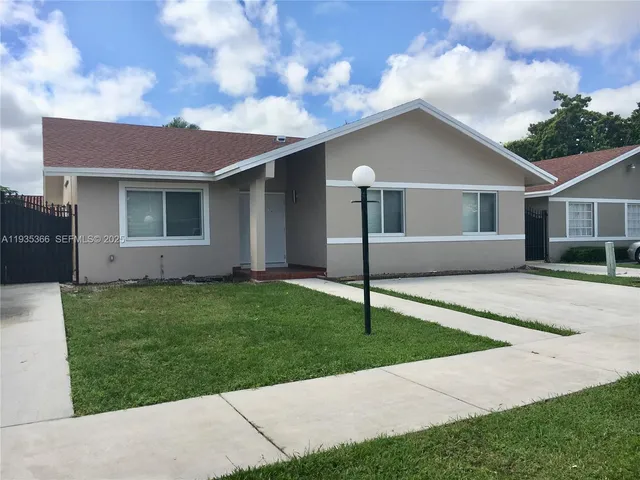 $3,200 | 14322 Southwest 101st Street, Miami, FL 33186