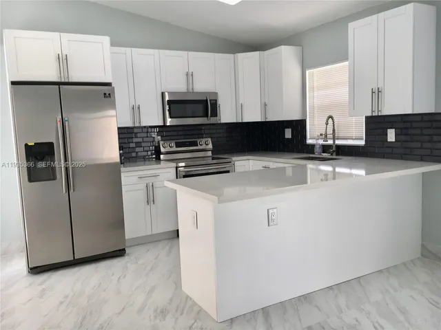 $3,200 | 14322 Southwest 101st Street, Miami, FL 33186