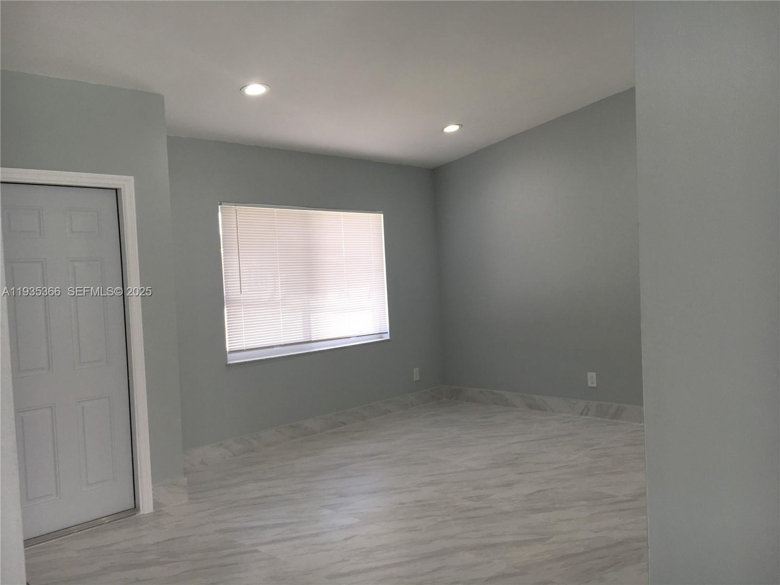 14322 Southwest 101st Street Miami, FL 33186 - Photo 8 of 26