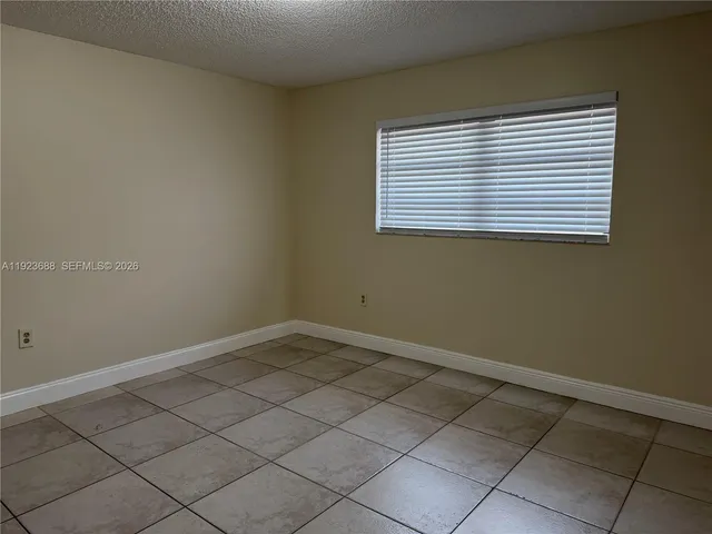 $2,800 | 4864 Northwest 4th Terrace, Unit 4864, Miami, FL 33126